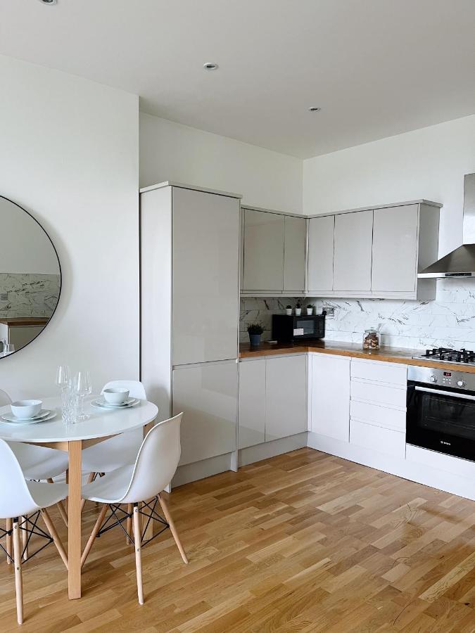 Luxuriously Flat In Streatham Apartment Londra Exterior foto